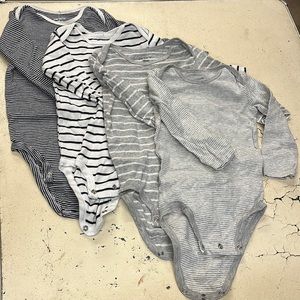 Lot of 4 long sleeves all stripes onesies